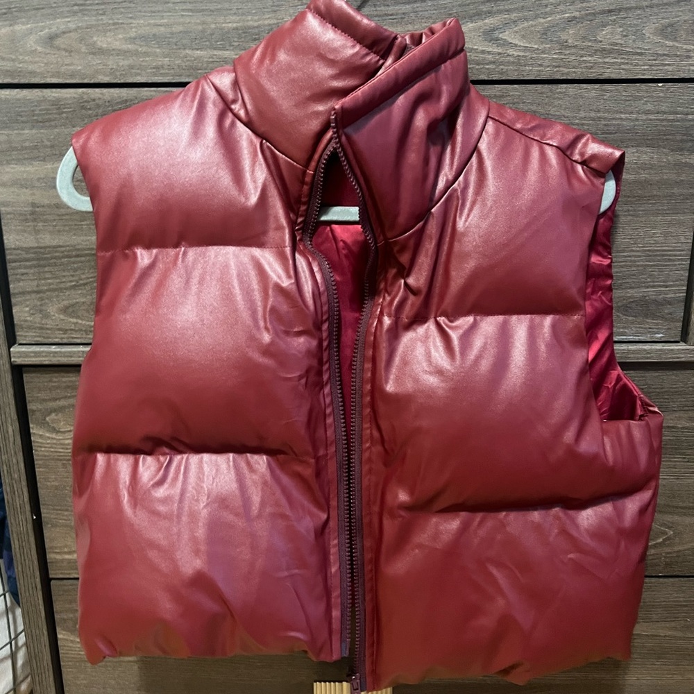 SHEIN cropped faux leather vest, Size Medium